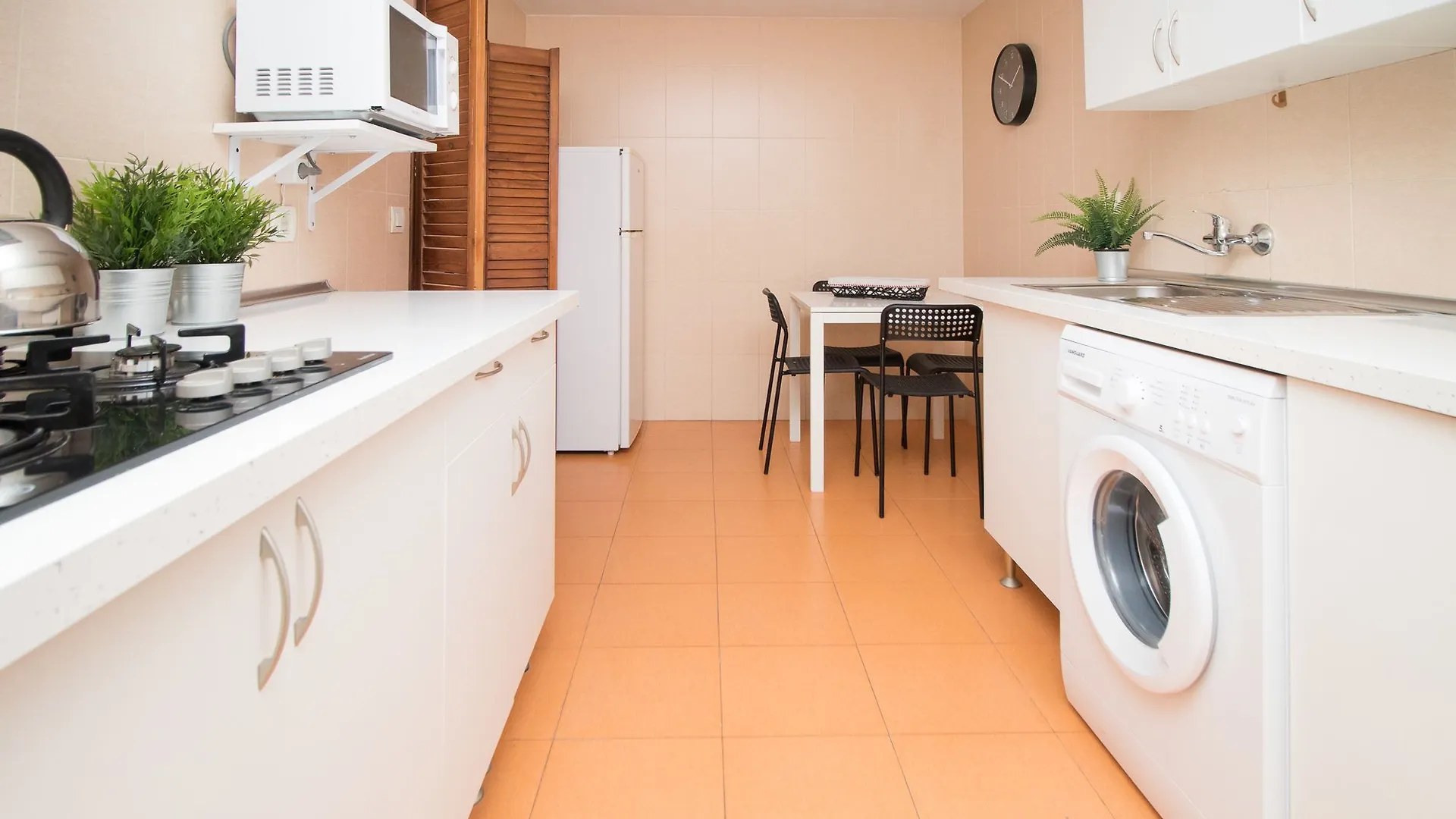 Stunning 3 Bedrooms Apartment Malaga