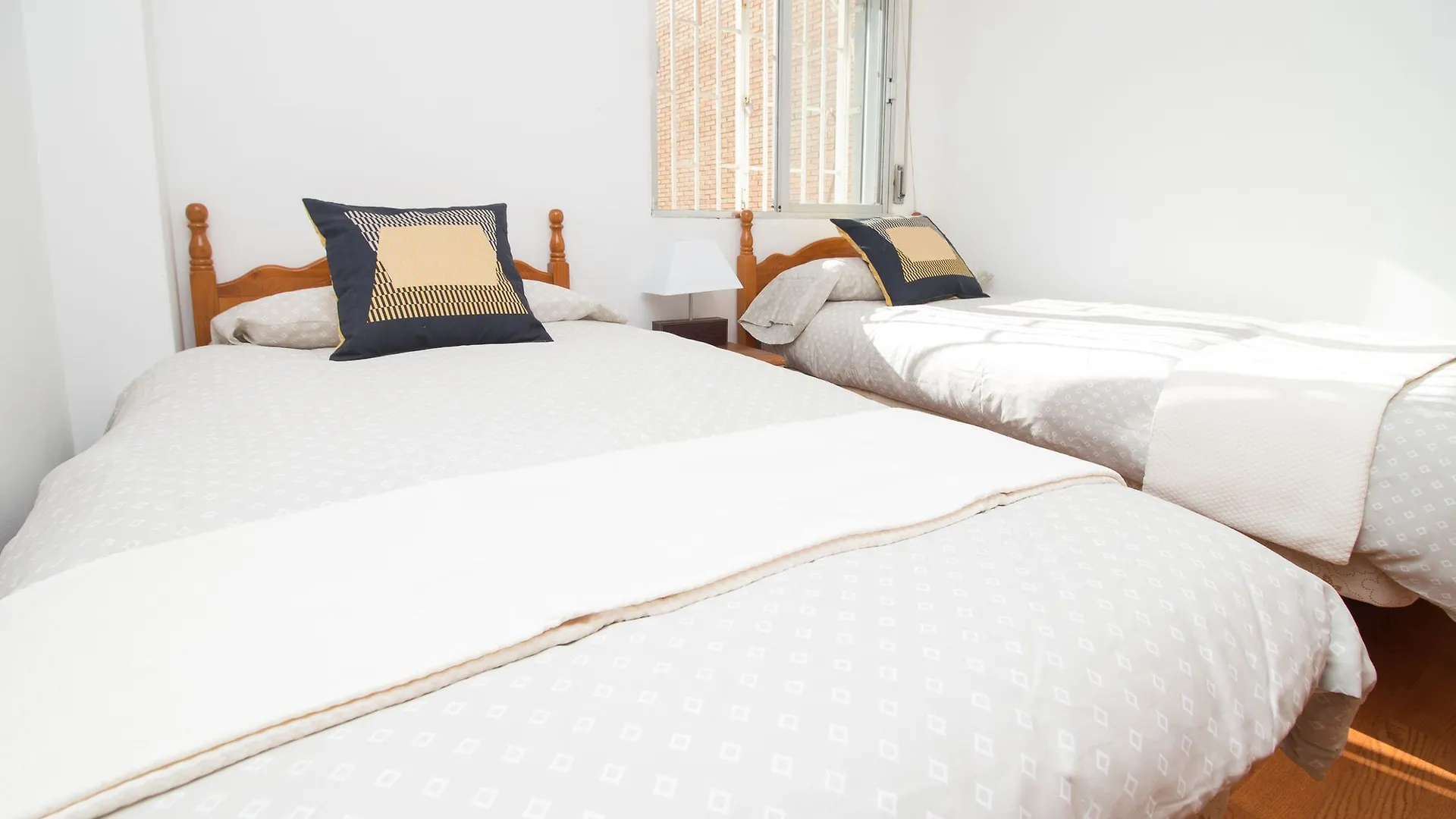 Stunning 3 Bedrooms Apartment Malaga