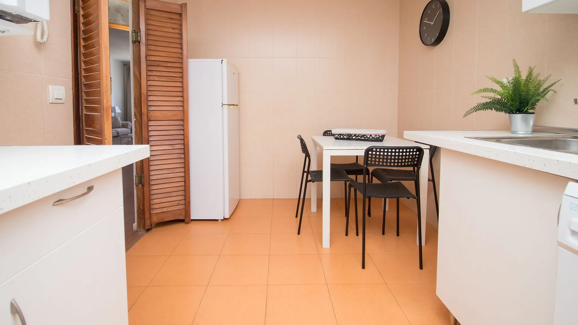 Stunning 3 Bedrooms Apartment Malaga